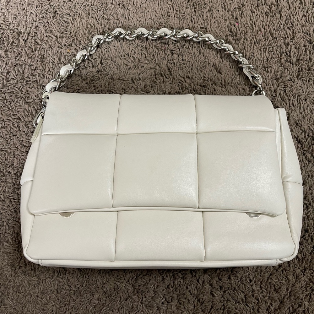 Chic Cream Quilted Shoulder Bag with Chain Strap